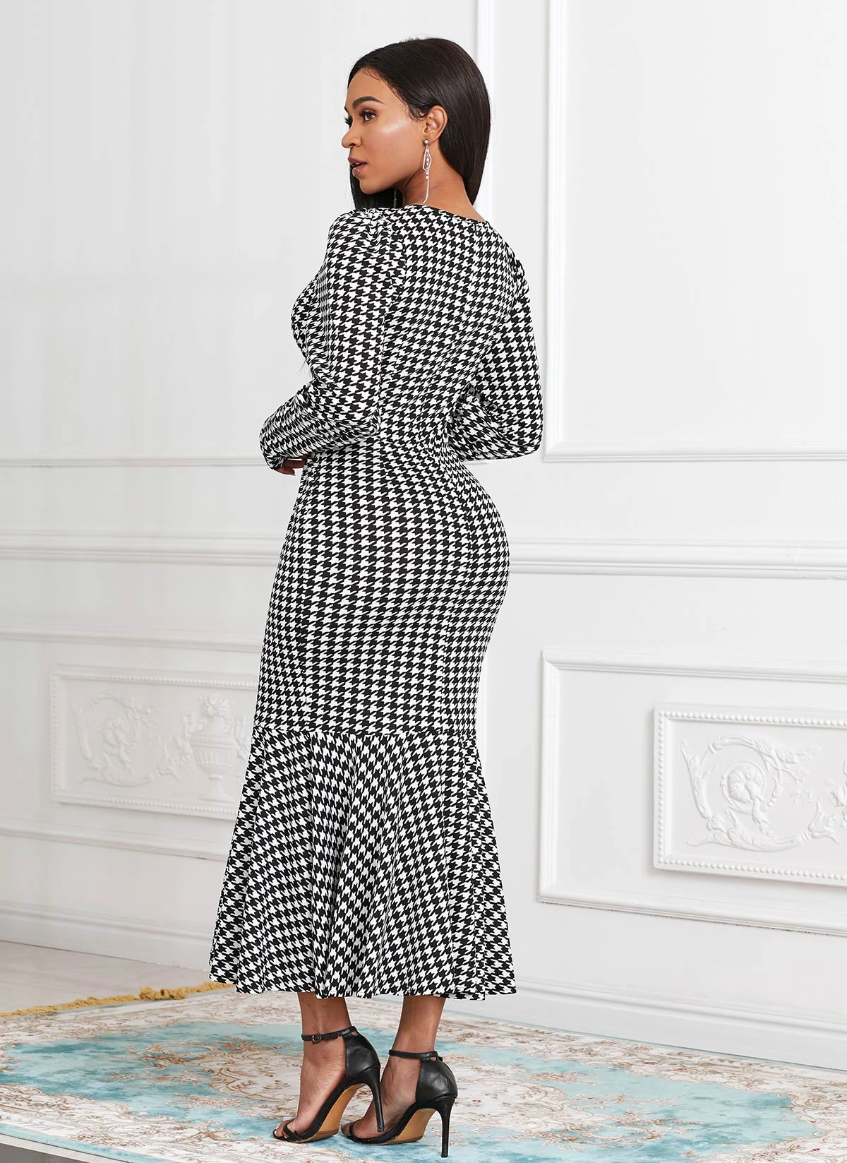 Houndstooth Print Long Sleeve Round Neck Mermaid Dress 2 Houndstooth Print Long Sleeve Round Neck Mermaid Dress - Image 2