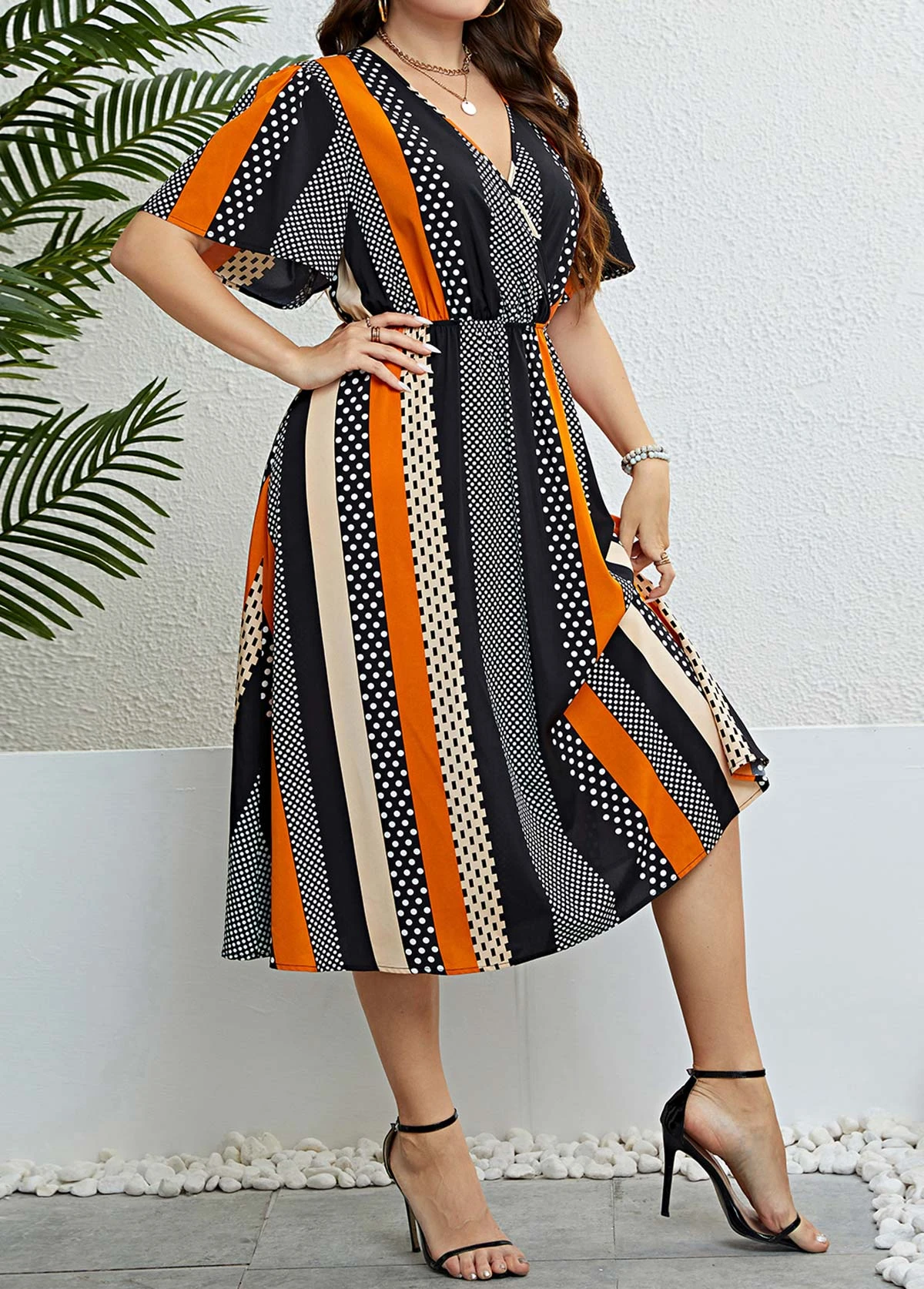 Multi Color Plus Size Short Sleeve Dress 4 Multi Color Plus Size Short Sleeve Dress - Image 4