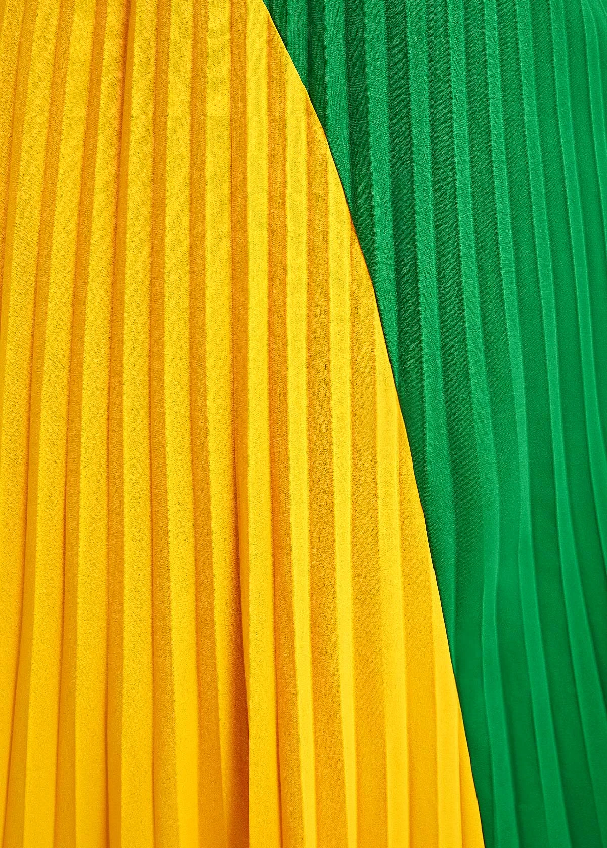 Green Pleated Belted Half Sleeve Maxi Dress 5 Green Pleated Belted Half Sleeve Maxi Dress - Image 5