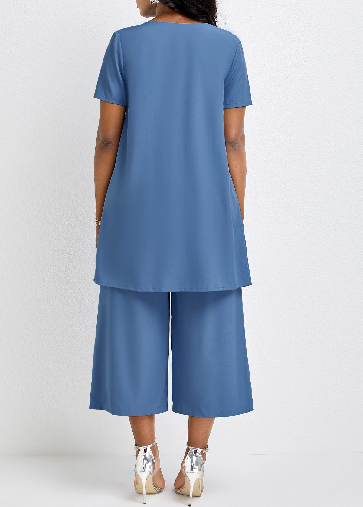 Dusty Blue Bowknot Capri Short Sleeve Jumpsuit 2 Dusty Blue Bowknot Capri Short Sleeve Jumpsuit - Image 2