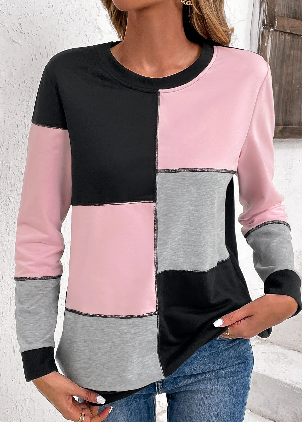 Plus Size Light Pink Patchwork Long Sleeve Sweatshirt 4 Plus Size Light Pink Patchwork Long Sleeve Sweatshirt - Image 4